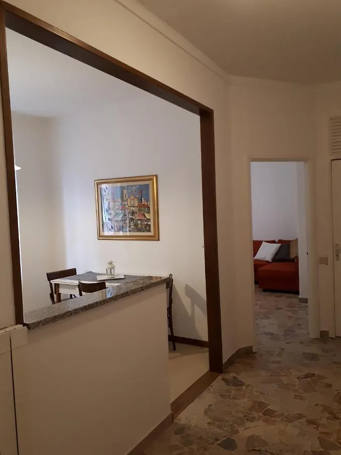 Apartment Appartamento Quadrilocale Albenga