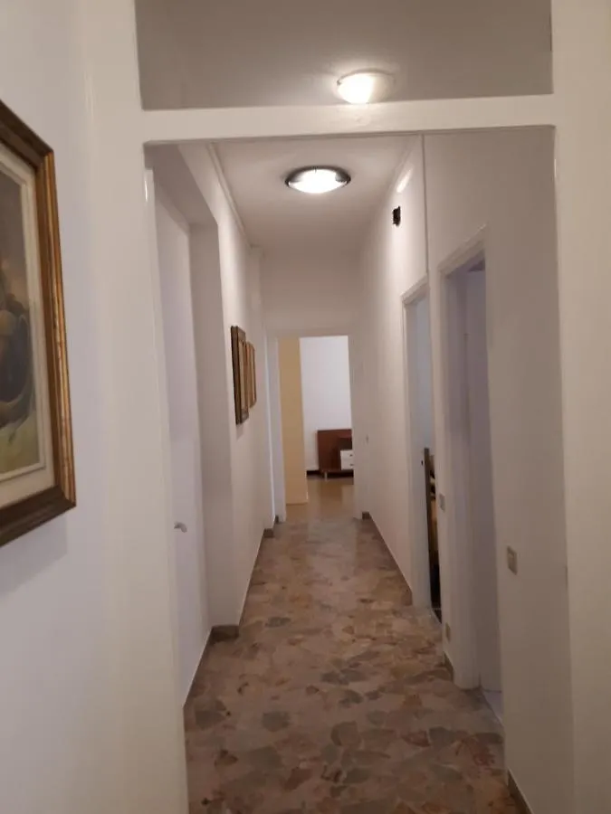 Apartment Appartamento Quadrilocale Albenga